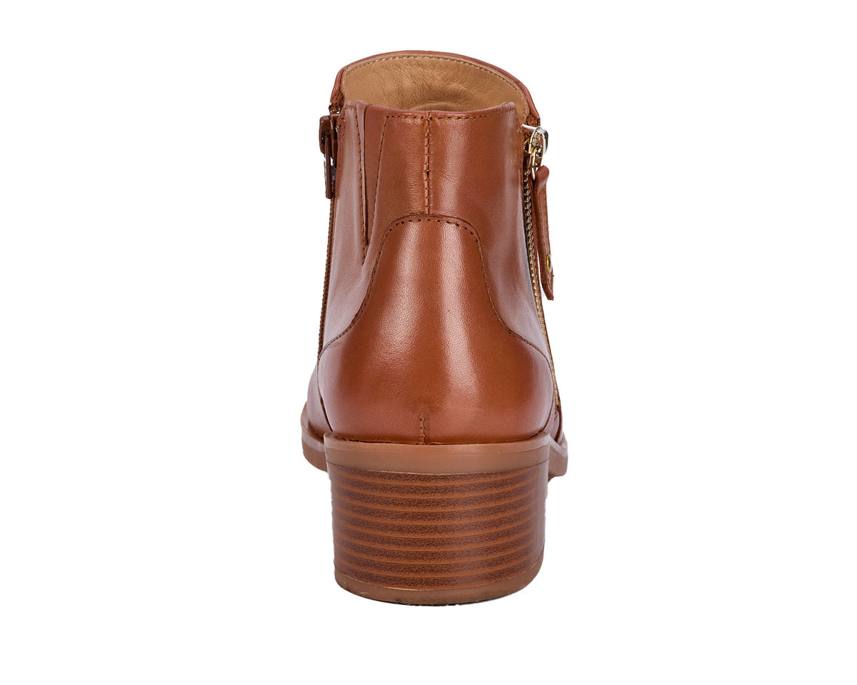 #Color_Luggage Tan Leather