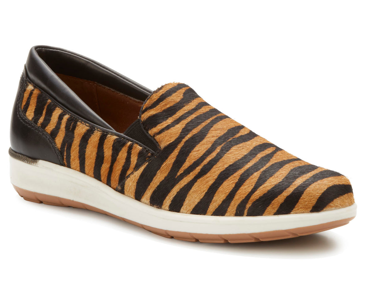#Color_Tiger Stripe