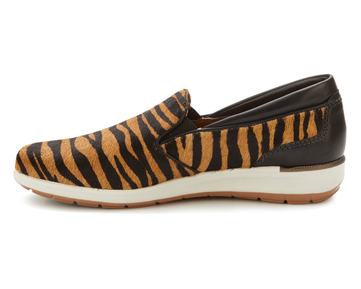 #Color_Tiger Stripe