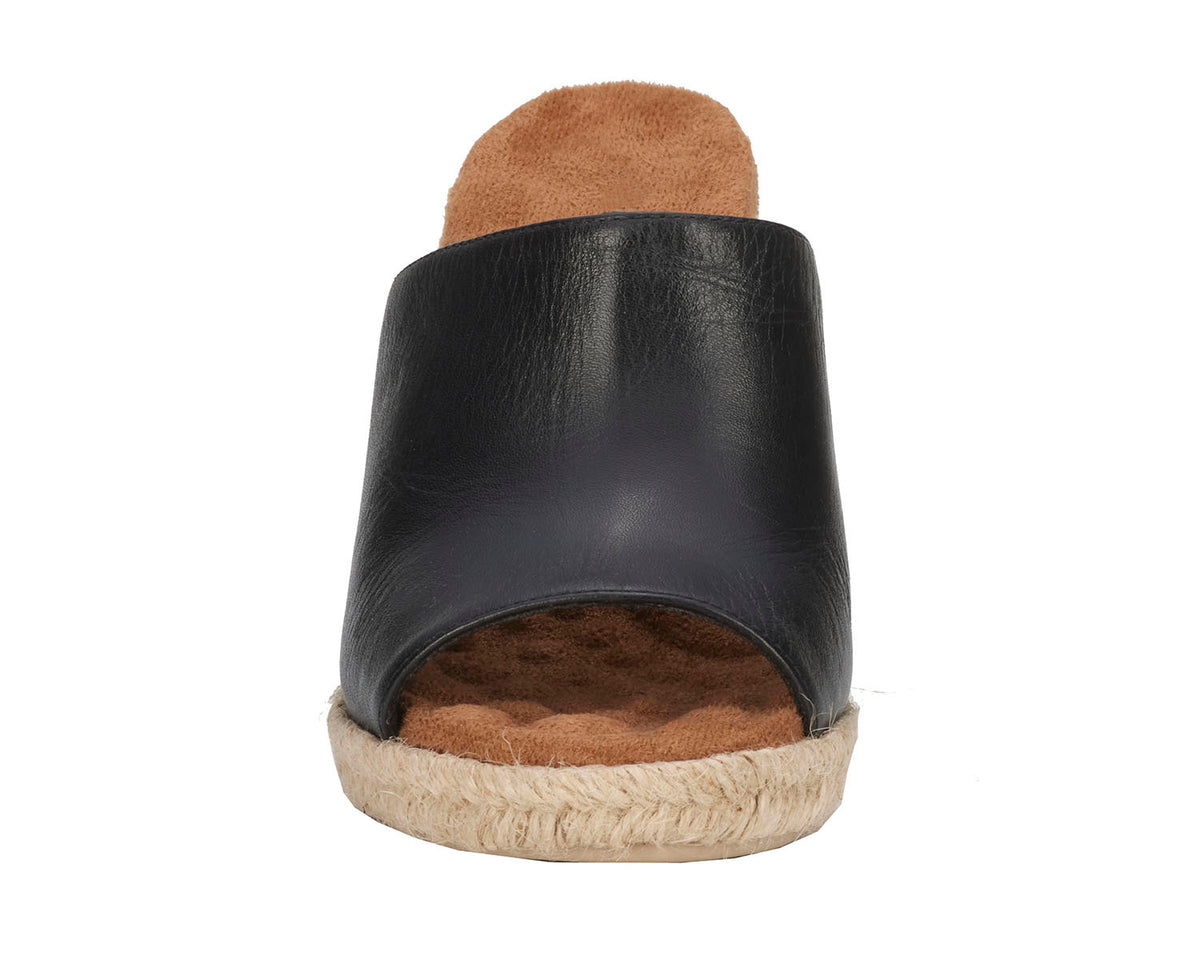 #Color_Black Leather
