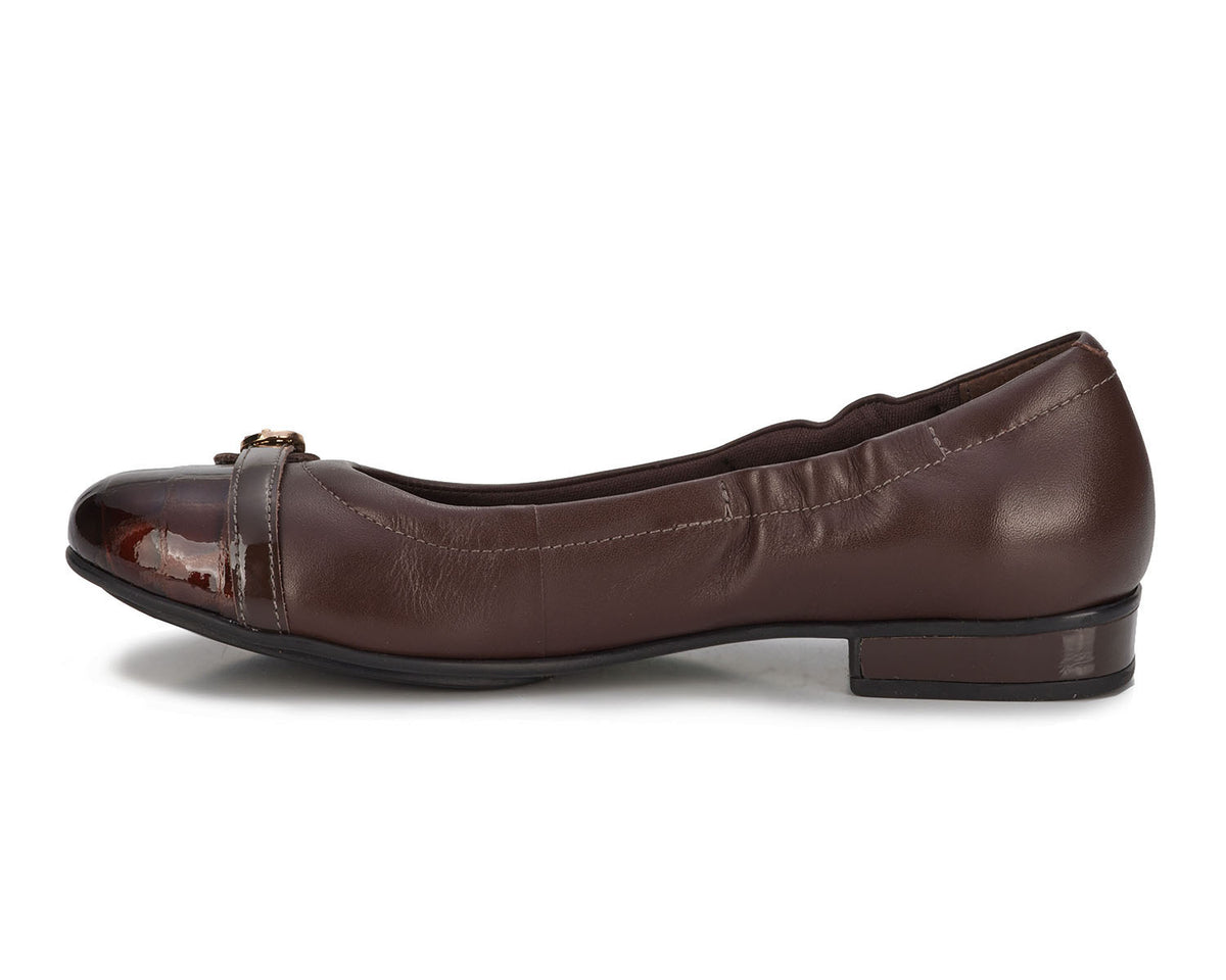 #Color_Brown Croc Patent Leather