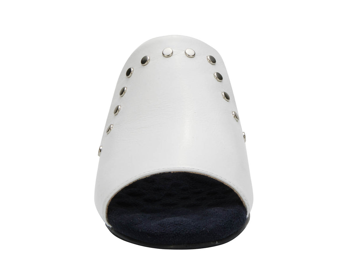 #Color_White Leather