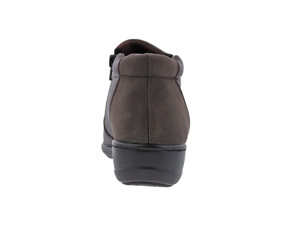 #Color_Brown Leather