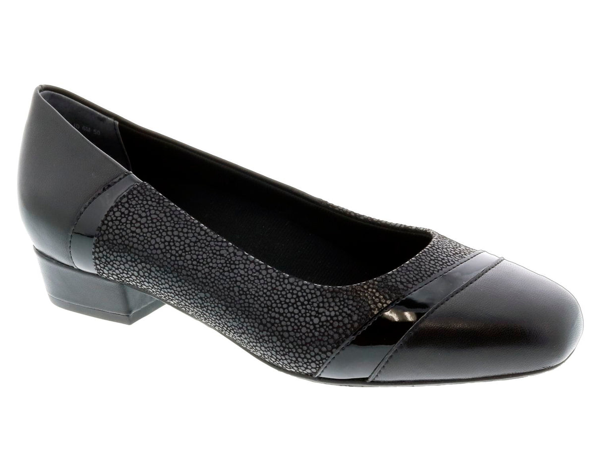 #Color_Black Lizard Print Leather