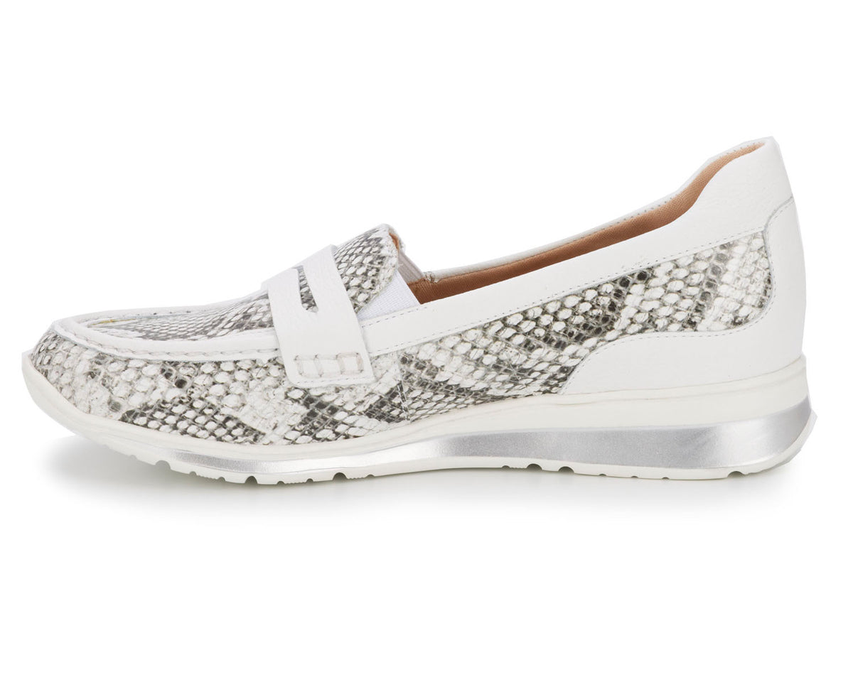 #Color_Black/White Snake Print