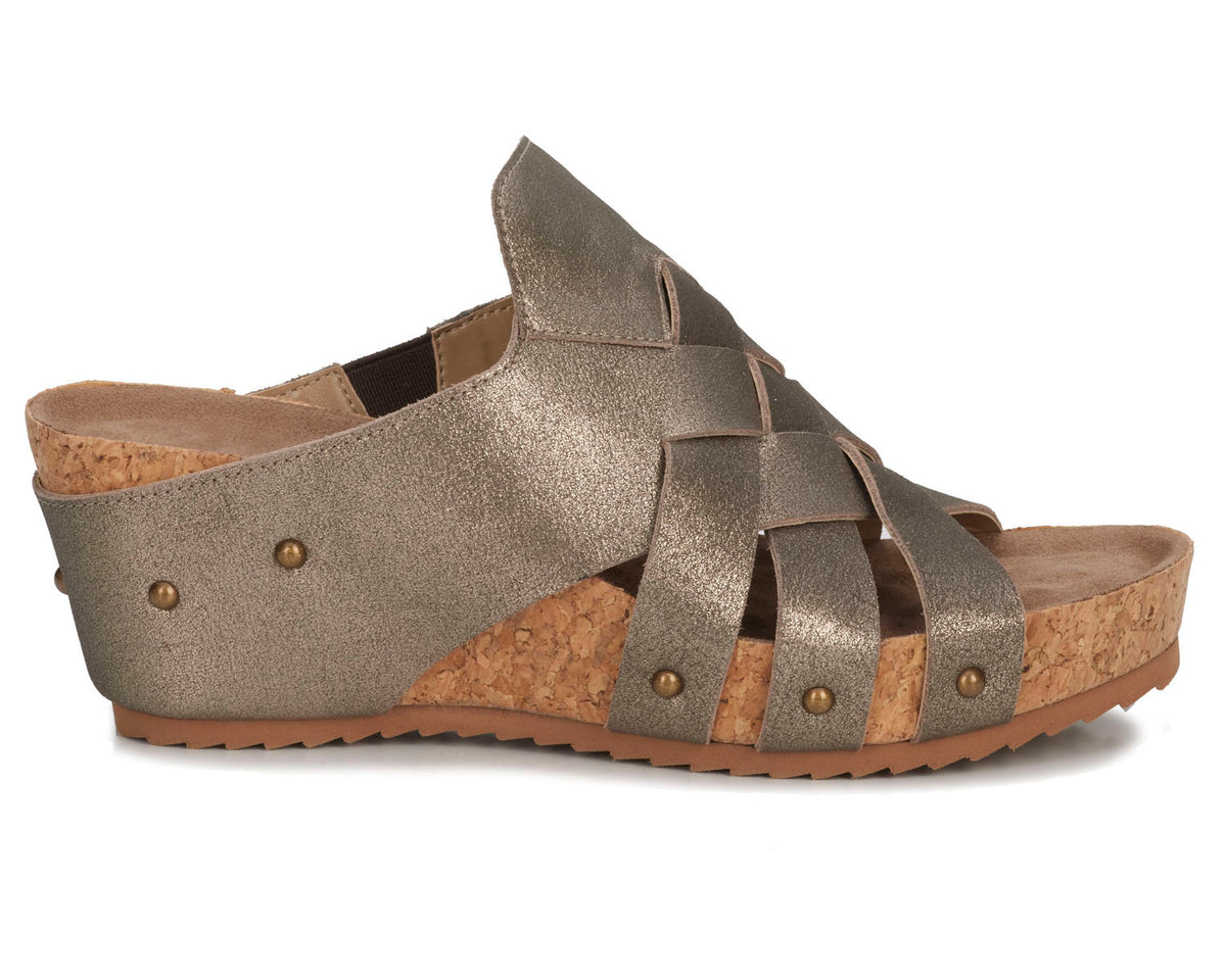 #Color_Grey/Silver Leather