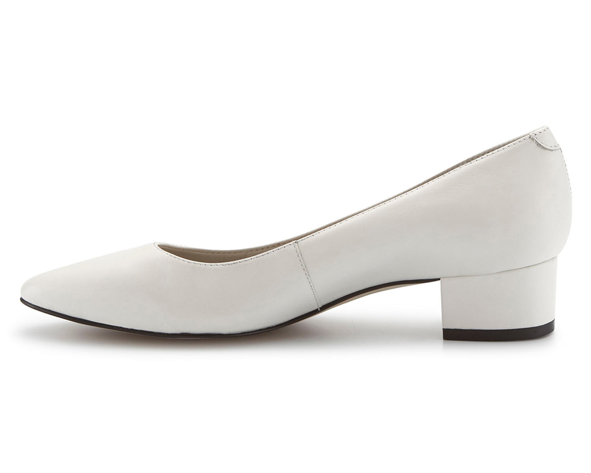 #Color_White Leather