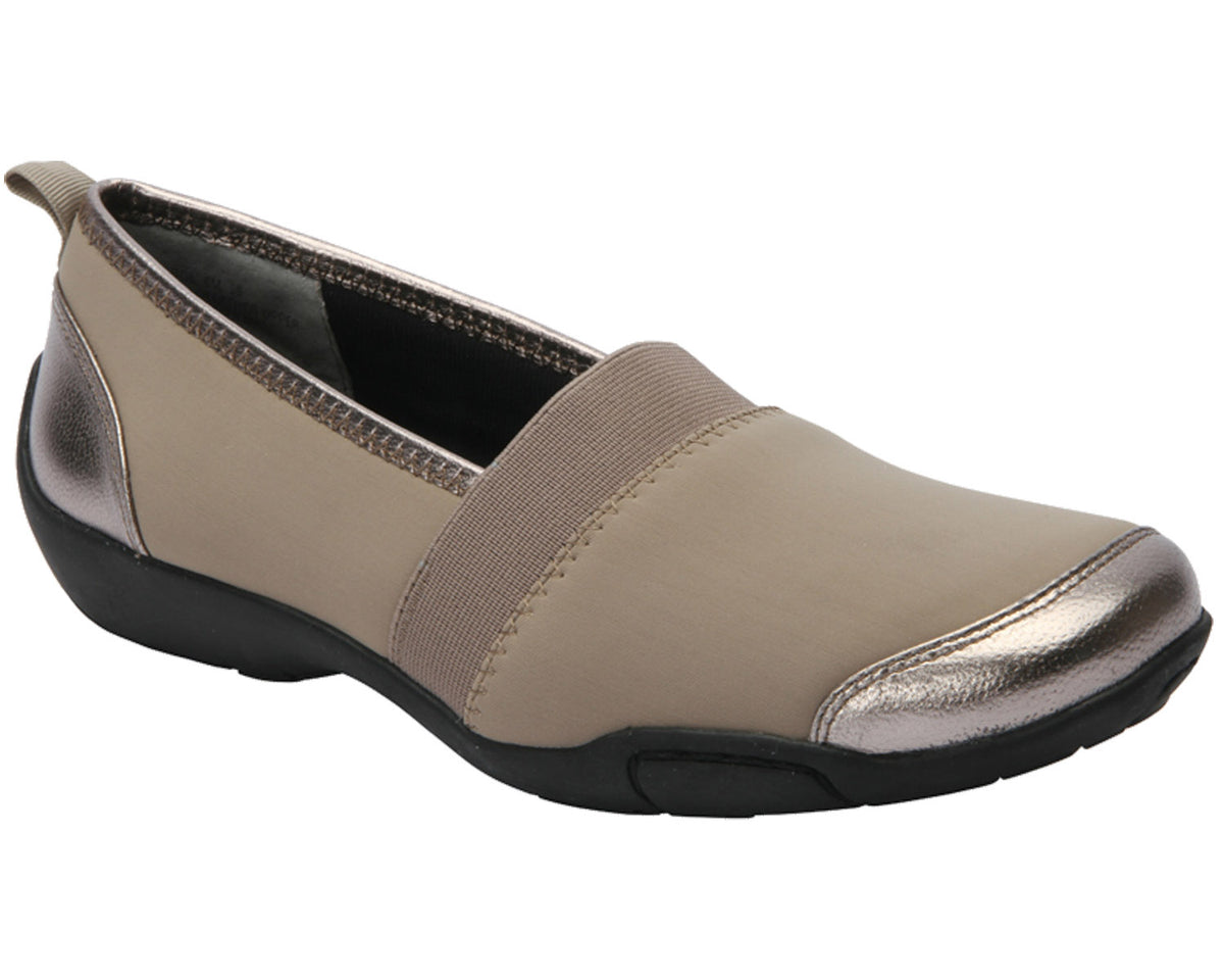 #Color_Pewter Stretch/Patent Leather