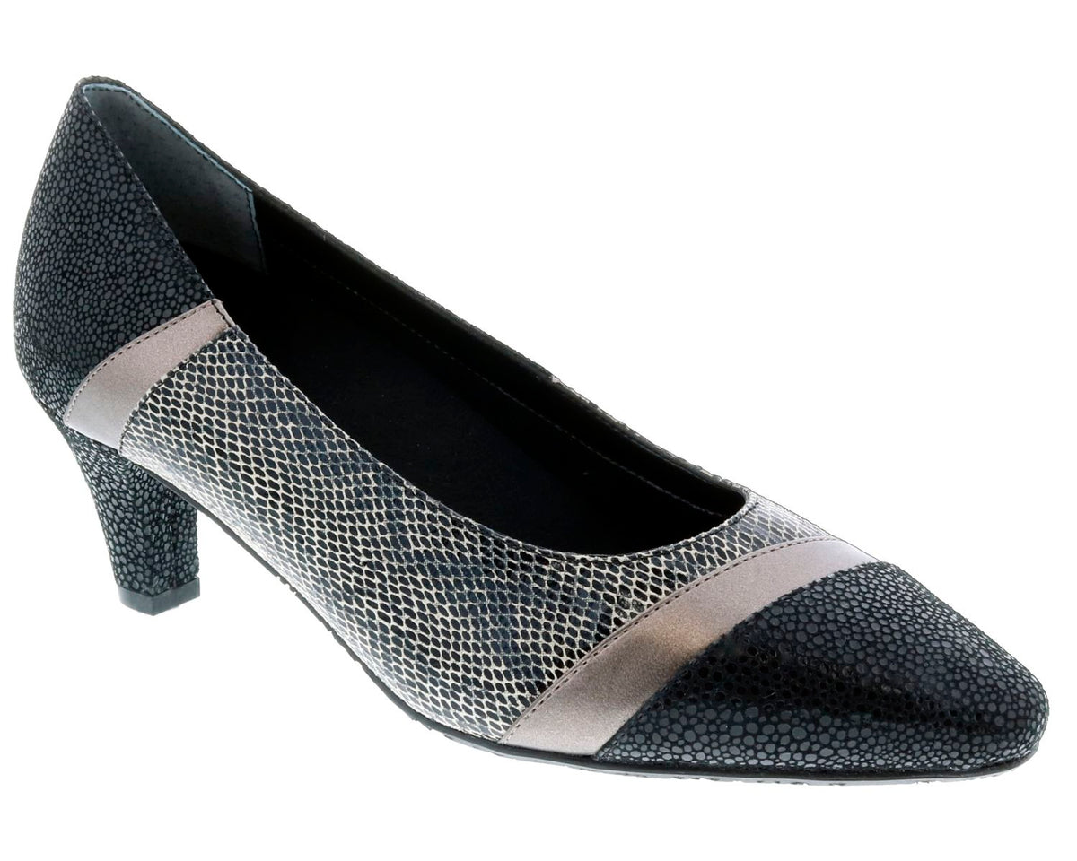 #Color_Black/Pewter Lizard Print Leather