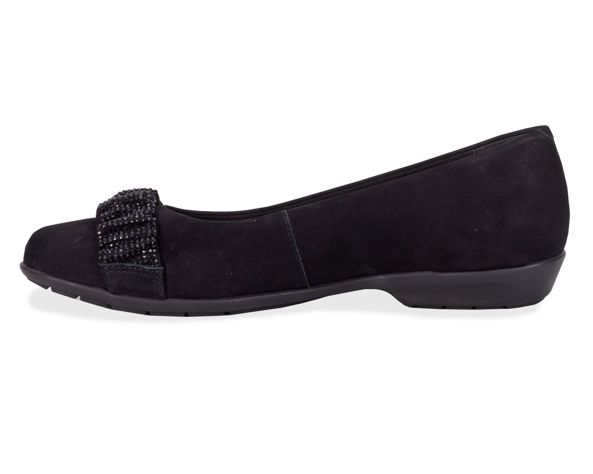#Color_Black Nubuck