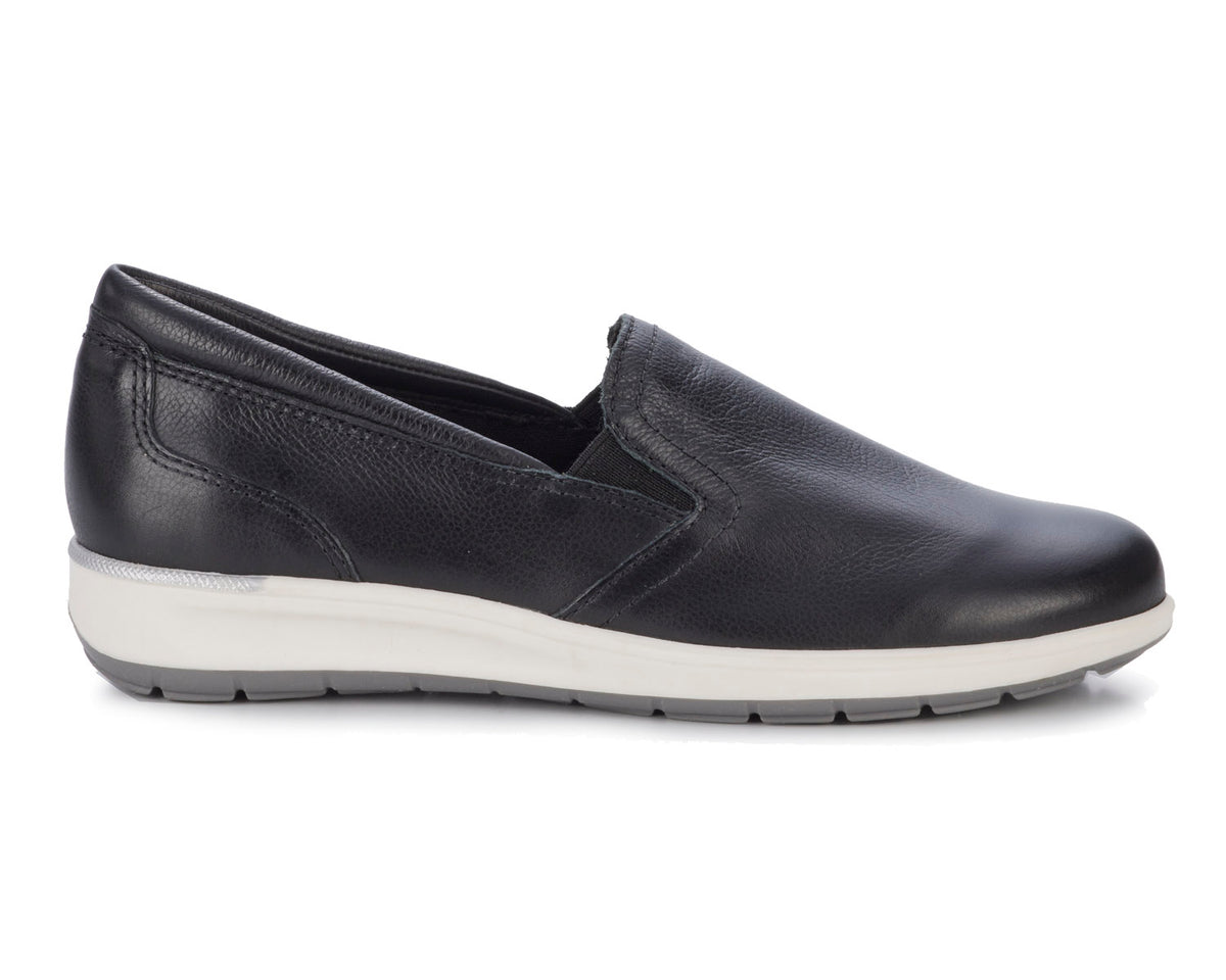#Color_Black Leather