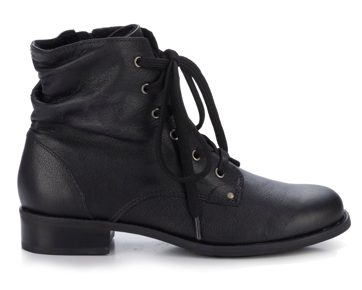 #Color_Black Leather