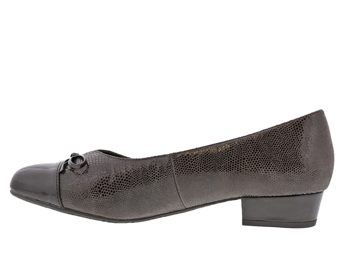#Color_Brown Lizard Print Leather