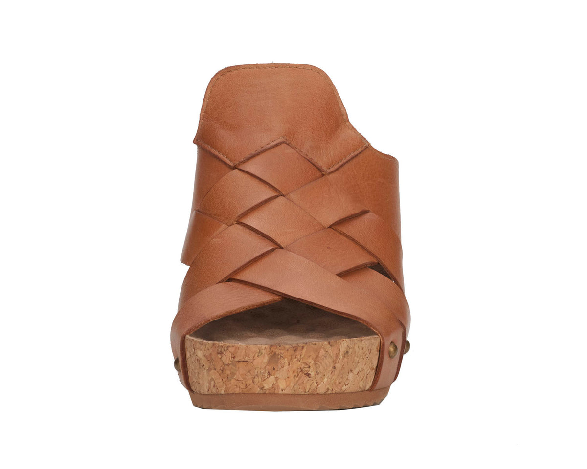 #Color_Tan Leather