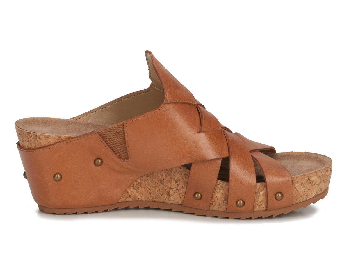 #Color_Tan Leather