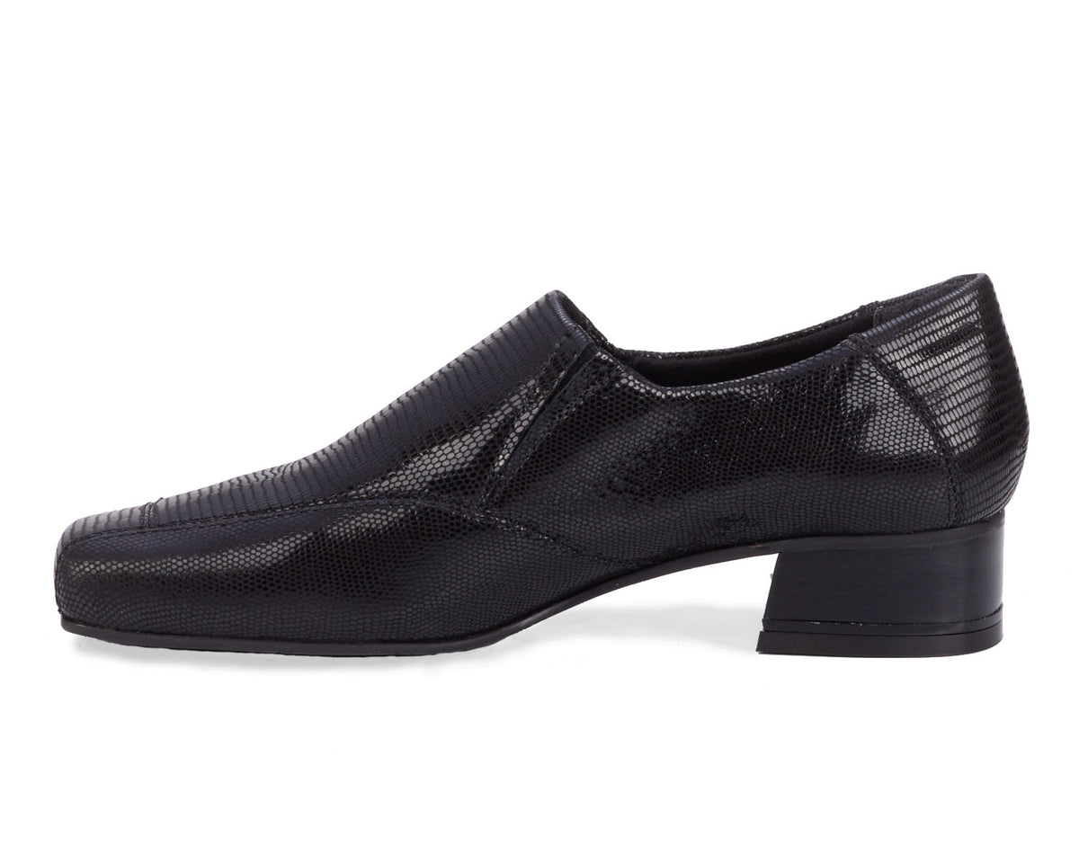 #Color_Black Lizard Print Leather