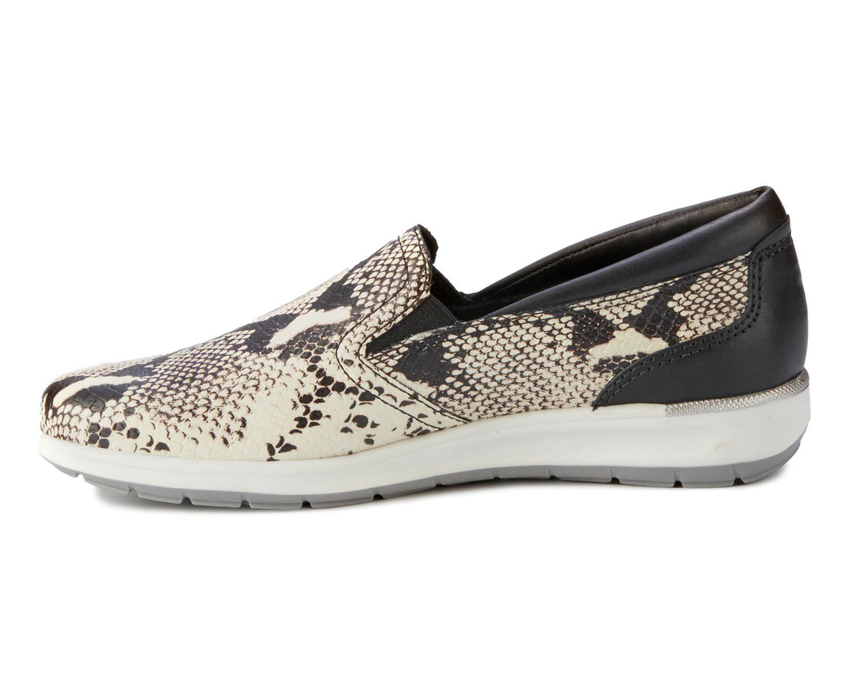 #Color_Black/Bone Snake Print Leather