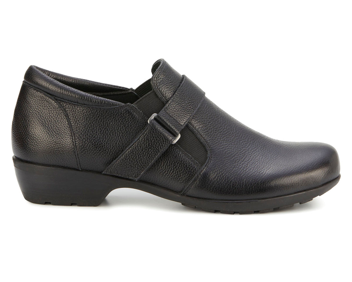 #Color_Black Leather