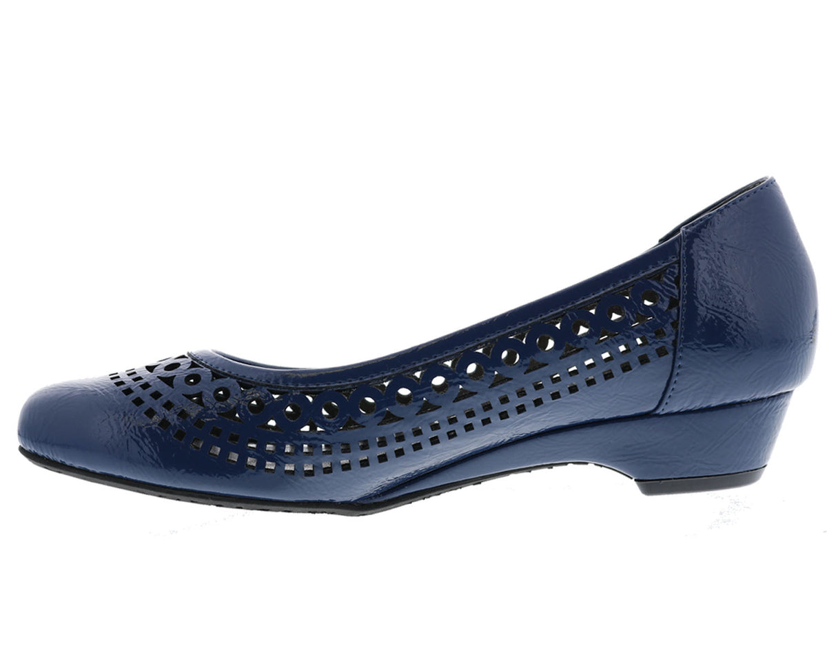 #Color_Navy Crinkle Patent
