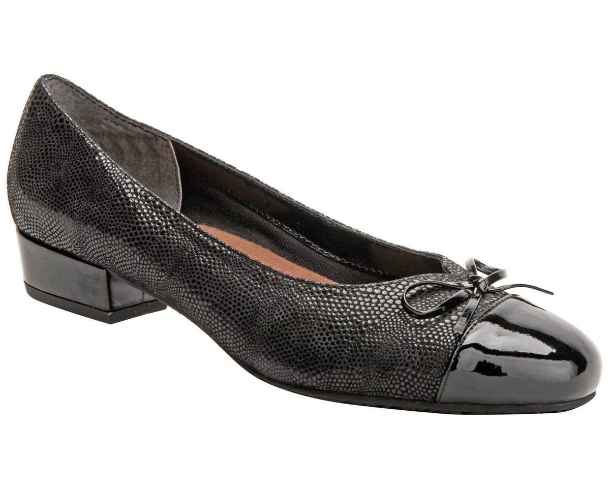 #Color_Black Lizard Print Leather