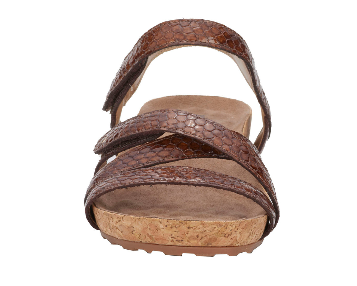 #Color_Nutmeg Snake Print Patent