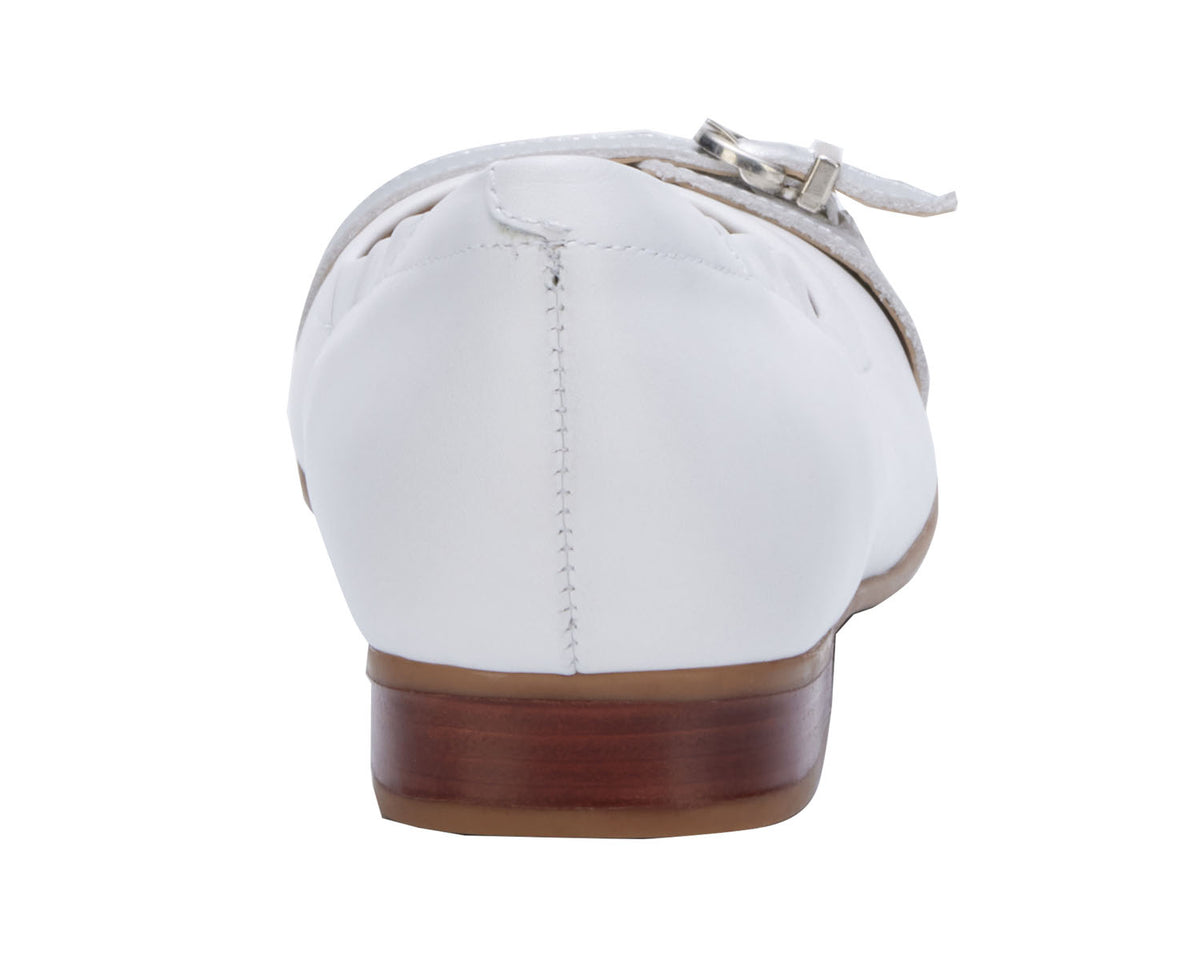 #Color_White/Silver Leather