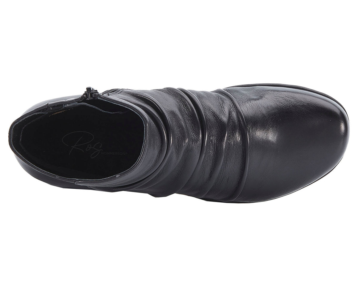 #Color_Black Leather