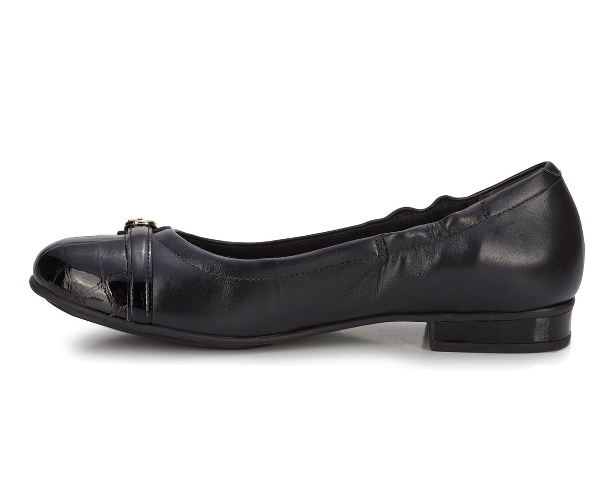 #Color_Black Croc Patent Leather