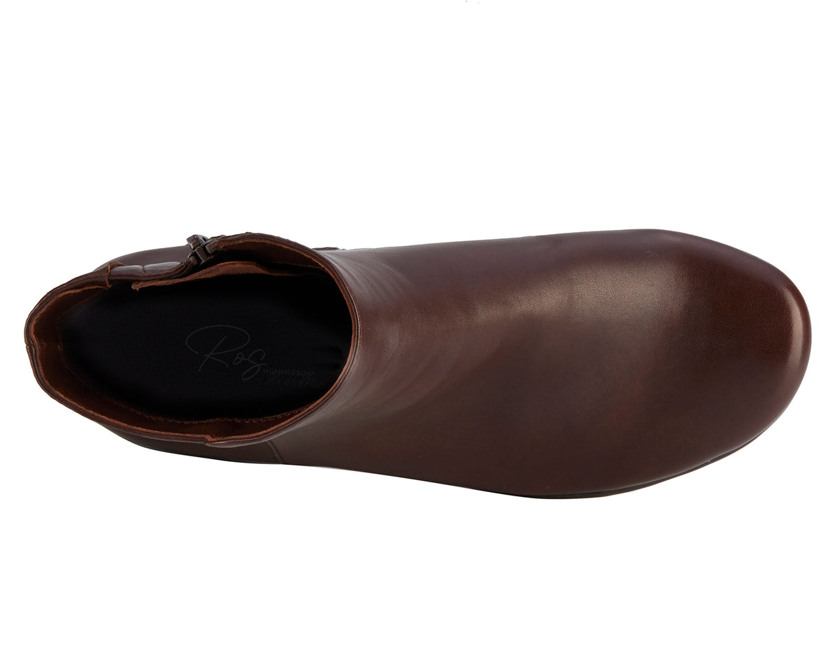 #Color_Brown Leather