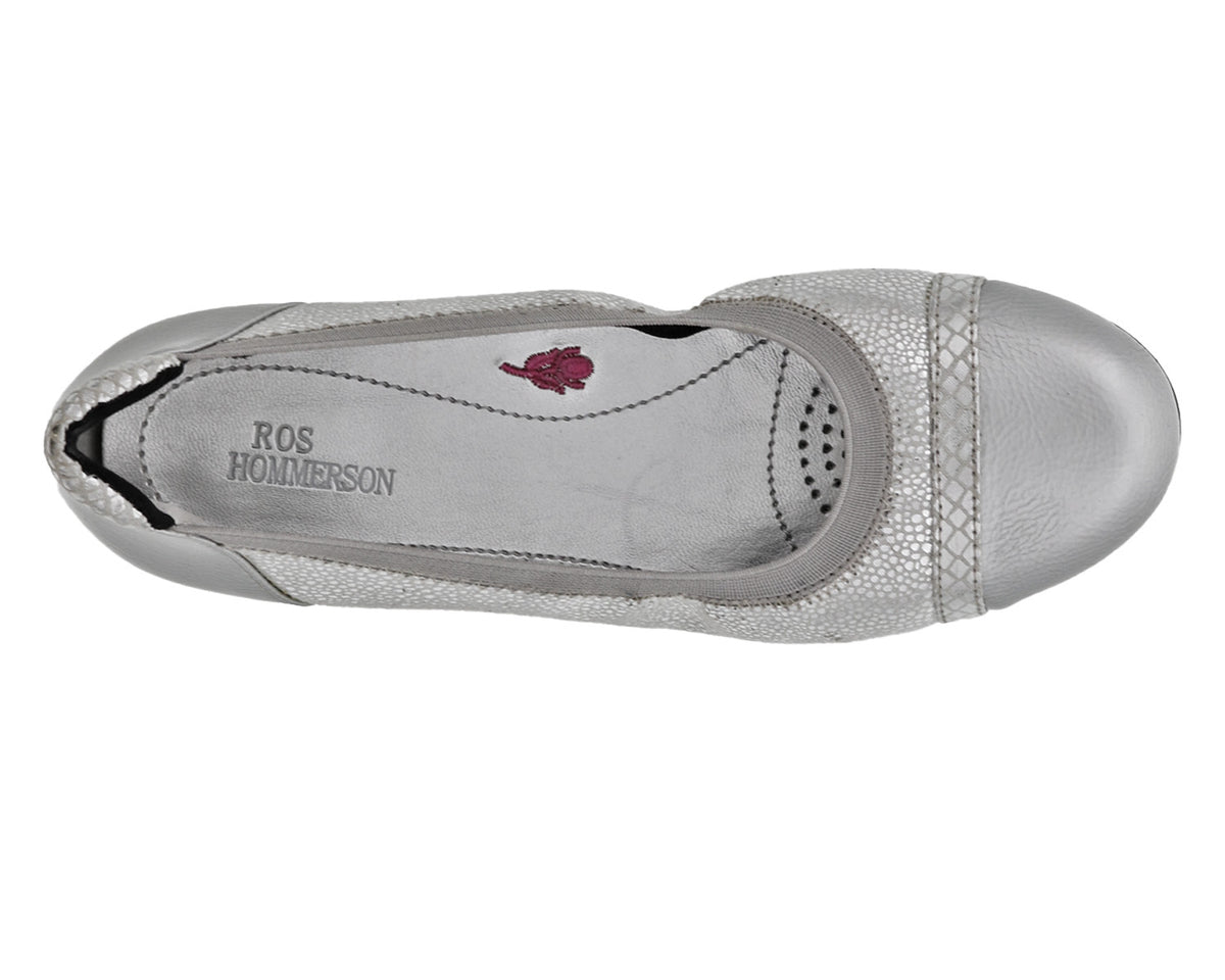 #Color_Silver Crackle Leather