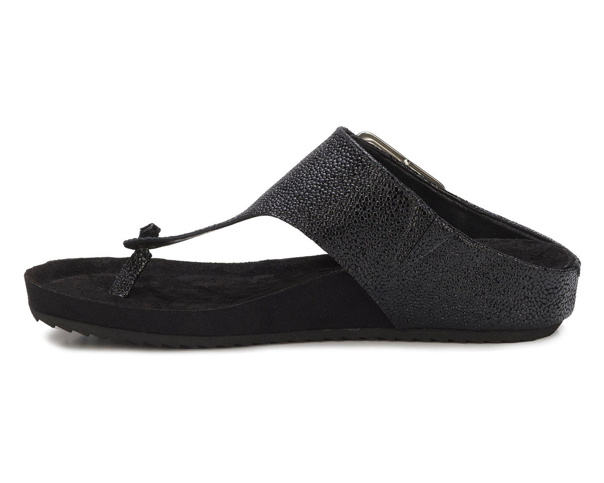 #Color_Black Pebbled Patent/ Leather