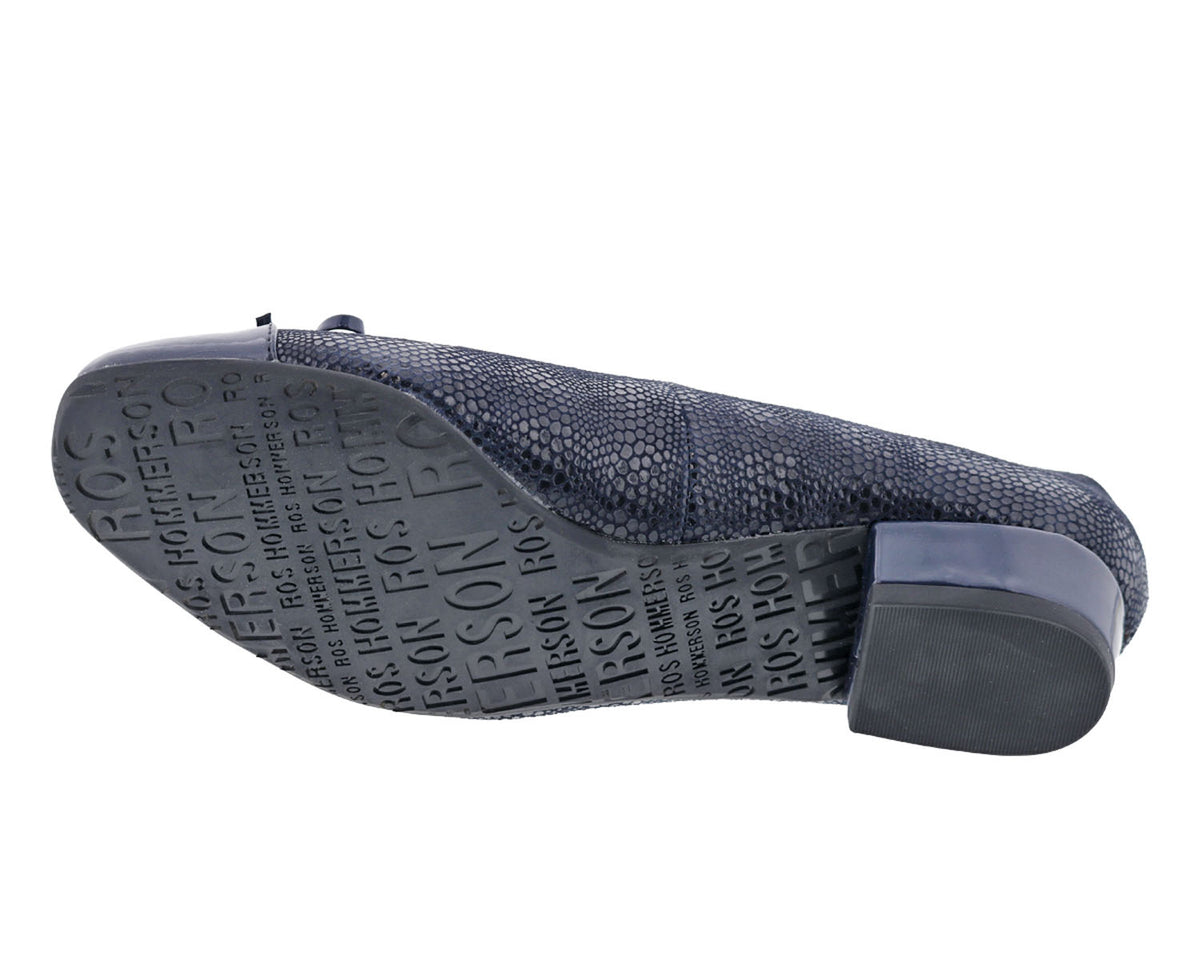 #Color_Navy Lizard Print Leather