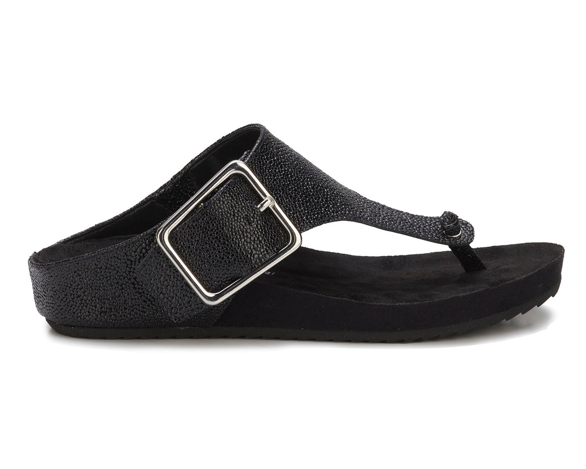 #Color_Black Pebbled Patent/ Leather
