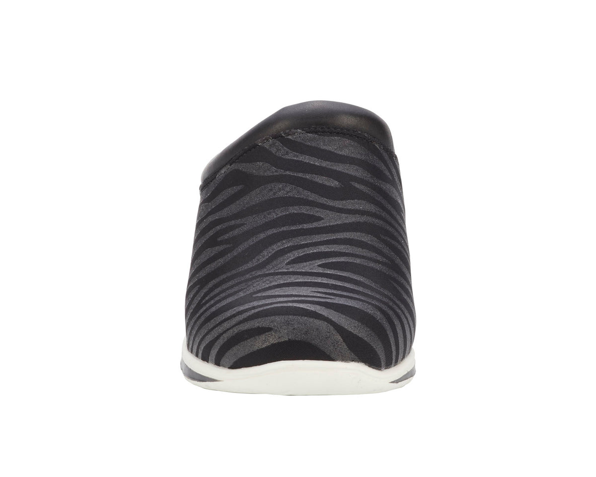 #Color_Black Zebra