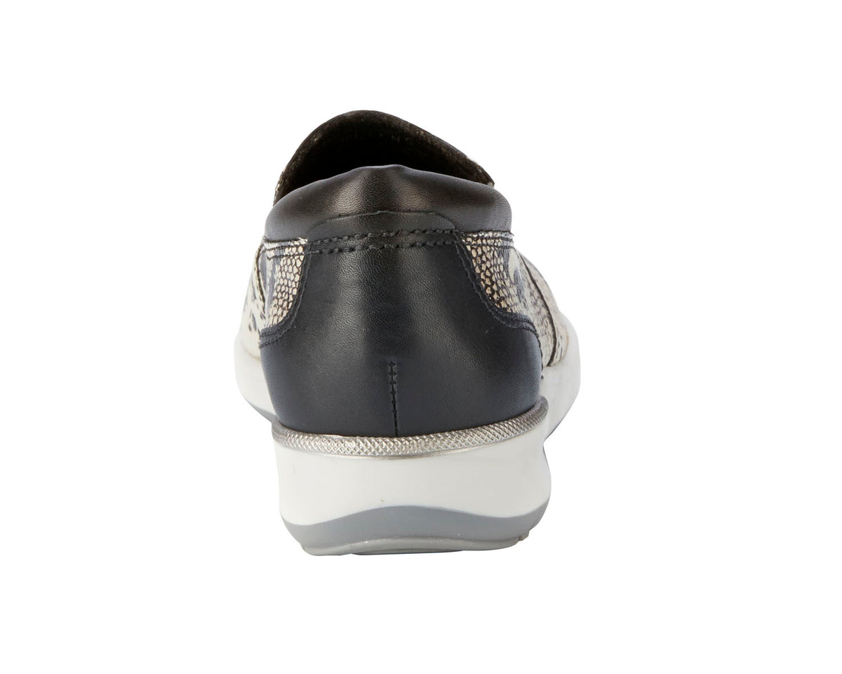 #Color_Black/Bone Snake Print Leather