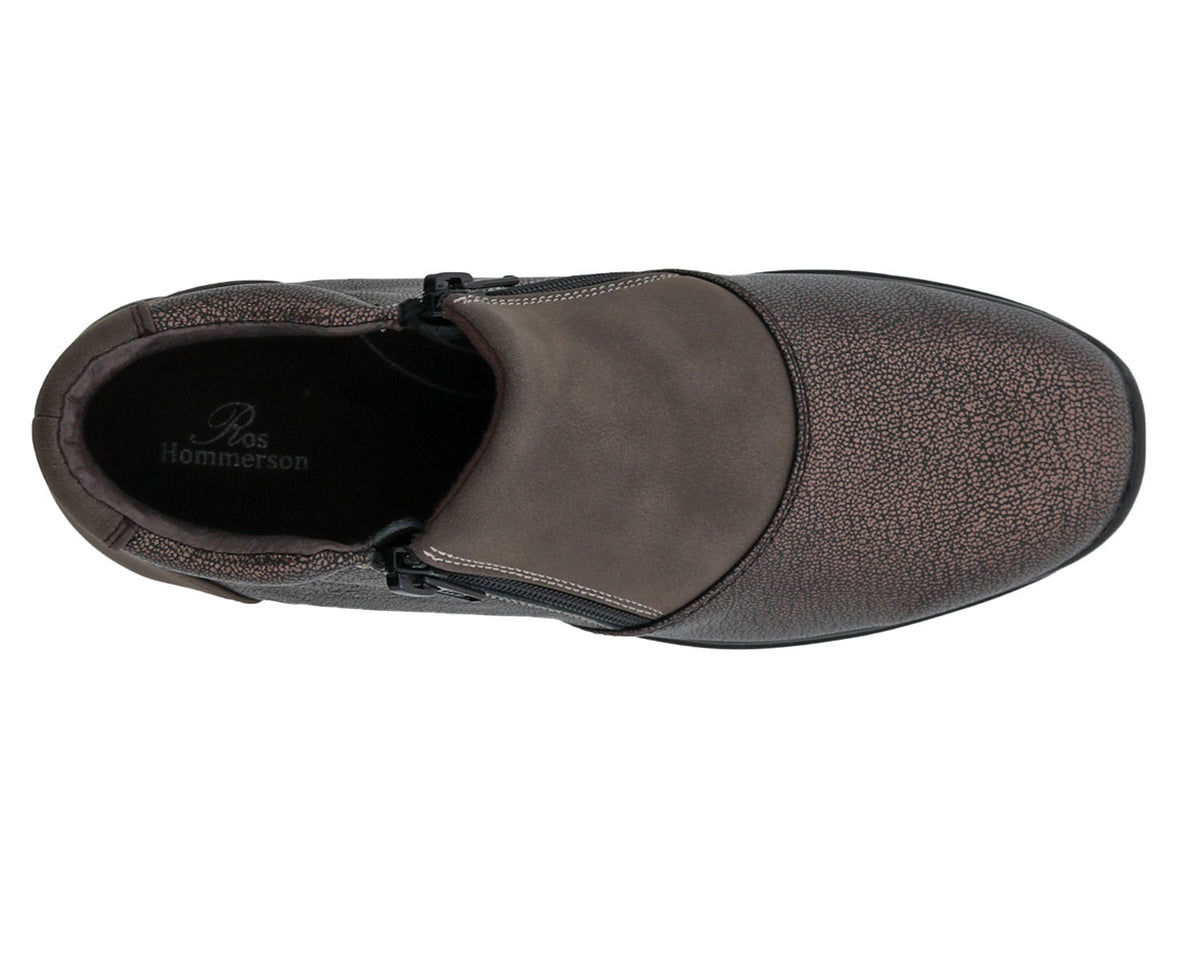 #Color_Brown Leather