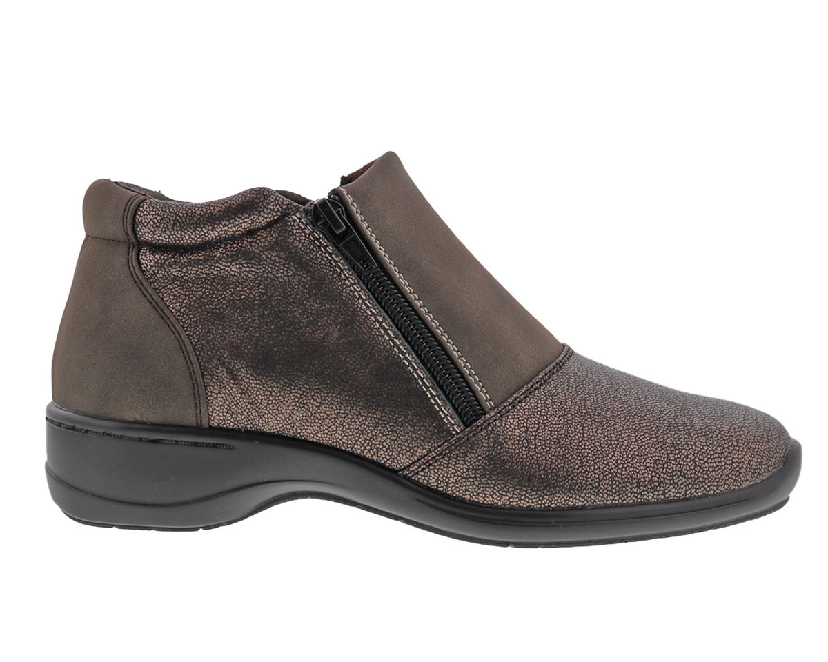 #Color_Brown Leather
