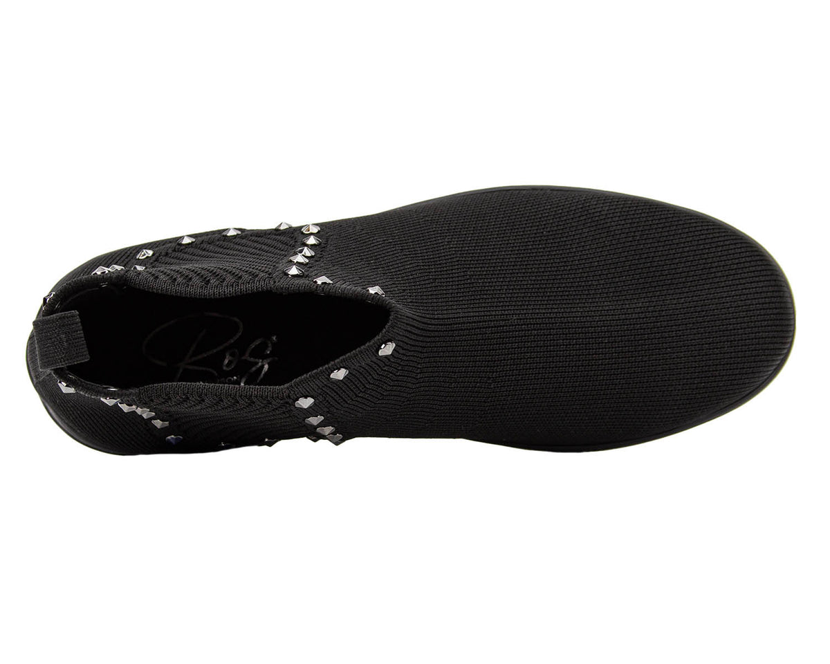 #Color_Black Knit with Studs