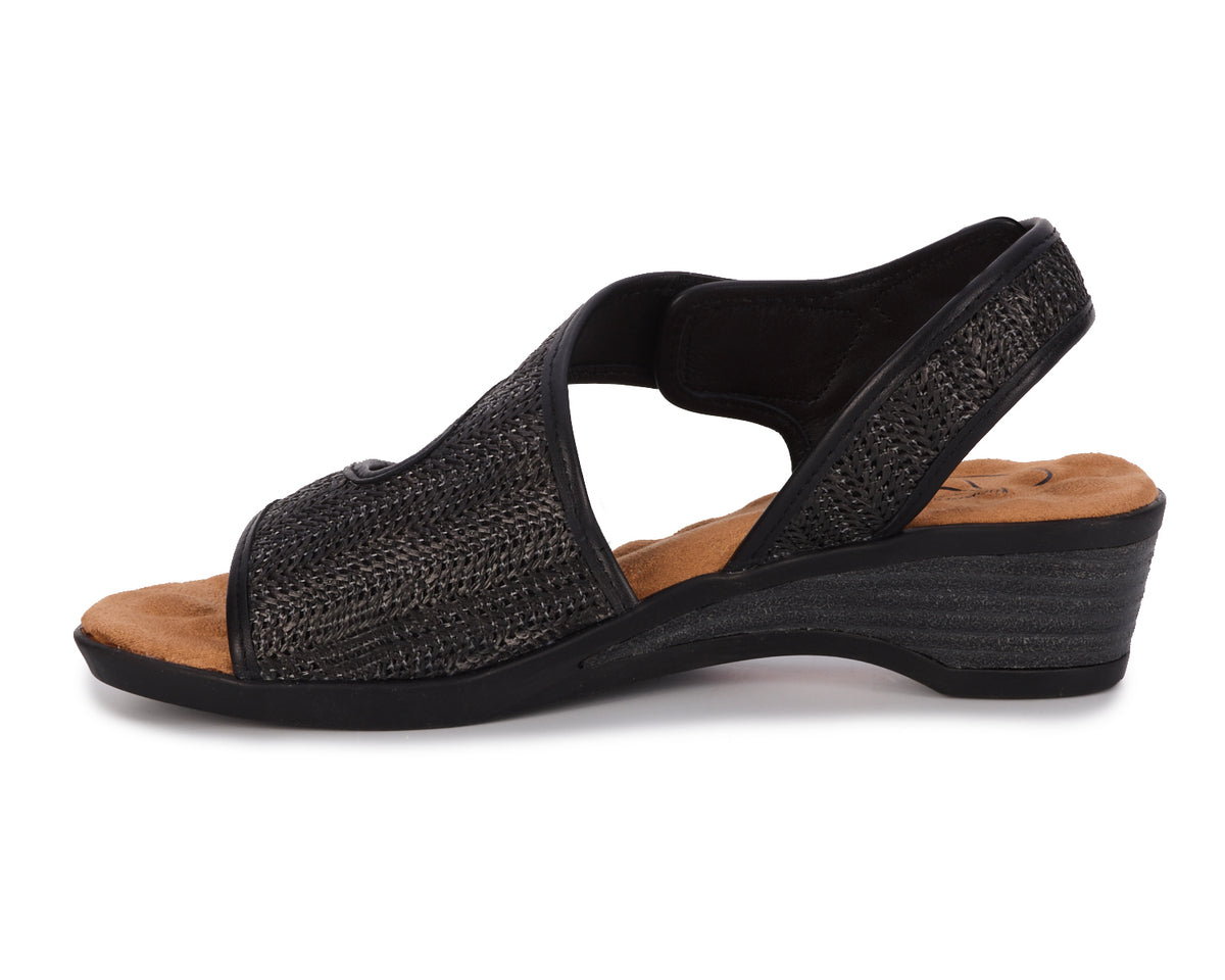 #Color_Black Raffia/Leather