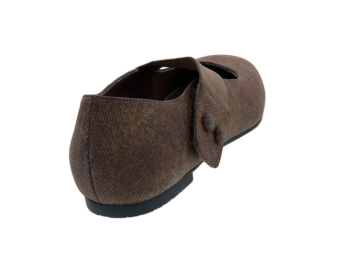 #Color_Brown