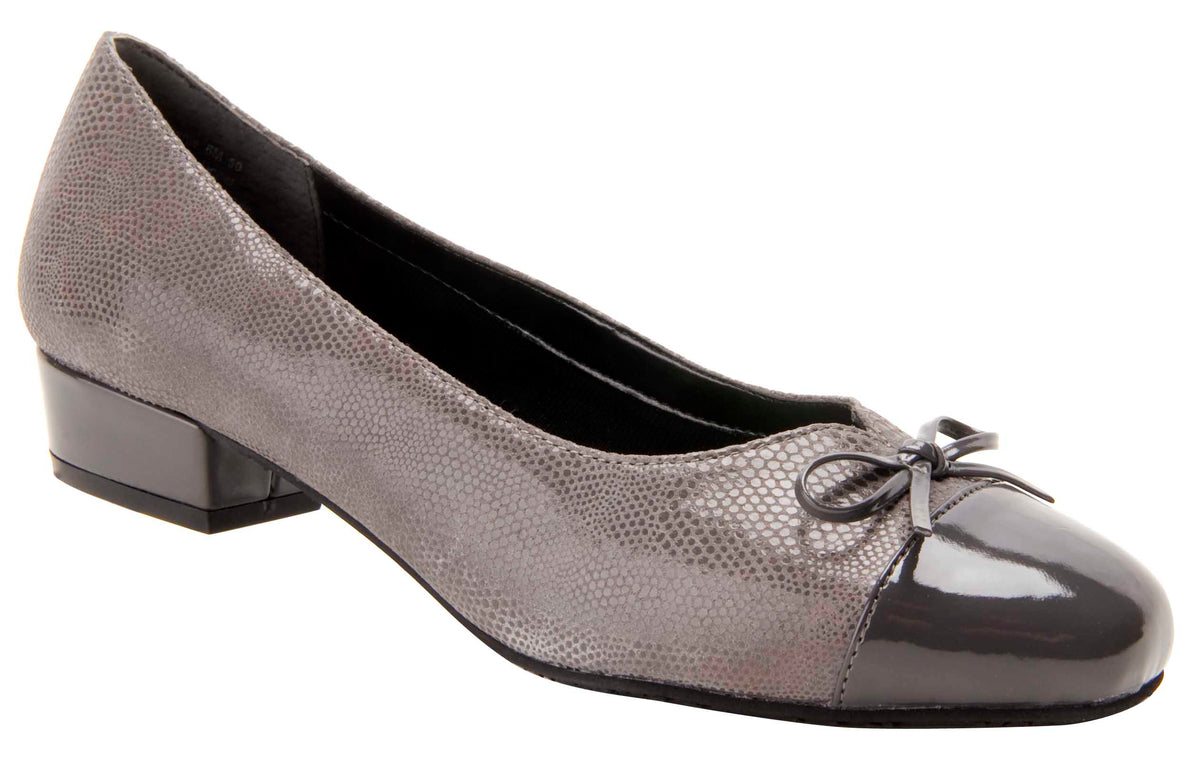 #Color_Grey Lizard Print Leather