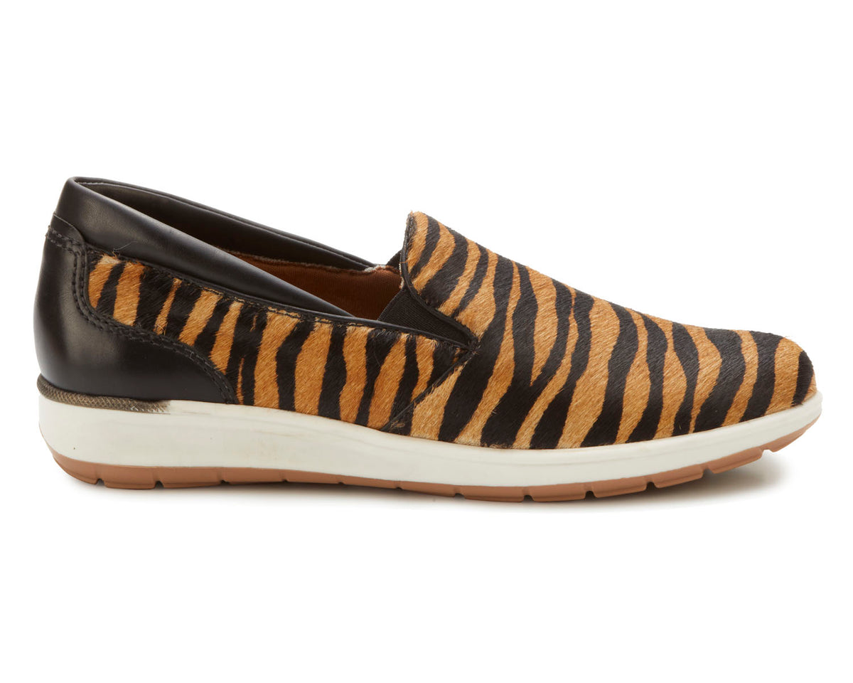 #Color_Tiger Stripe