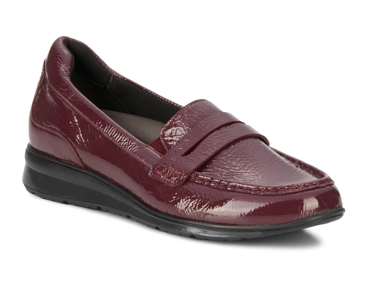 #Color_Berry Crinkle Patent Leather