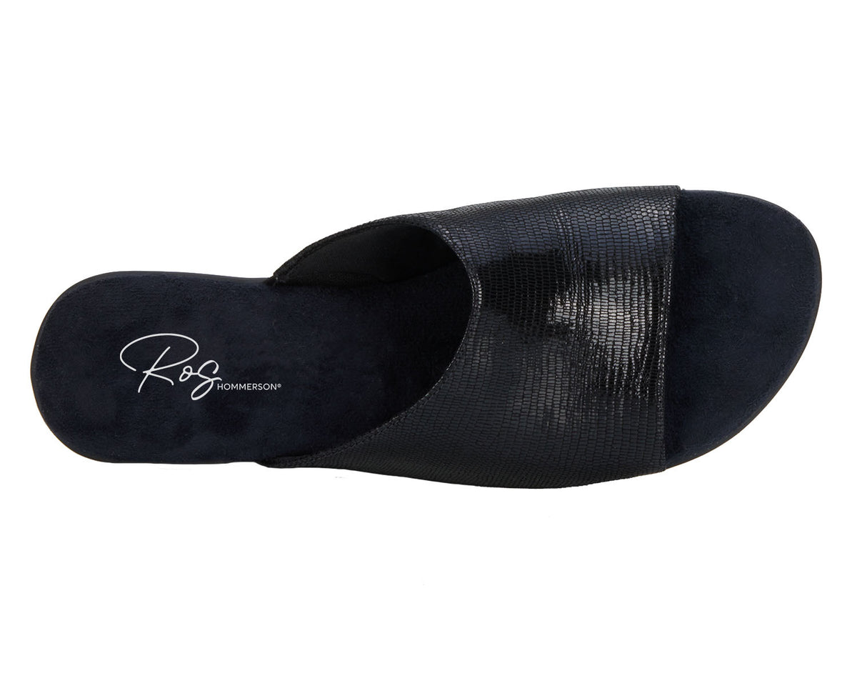 #Color_Black Patent Lizard Print Leather