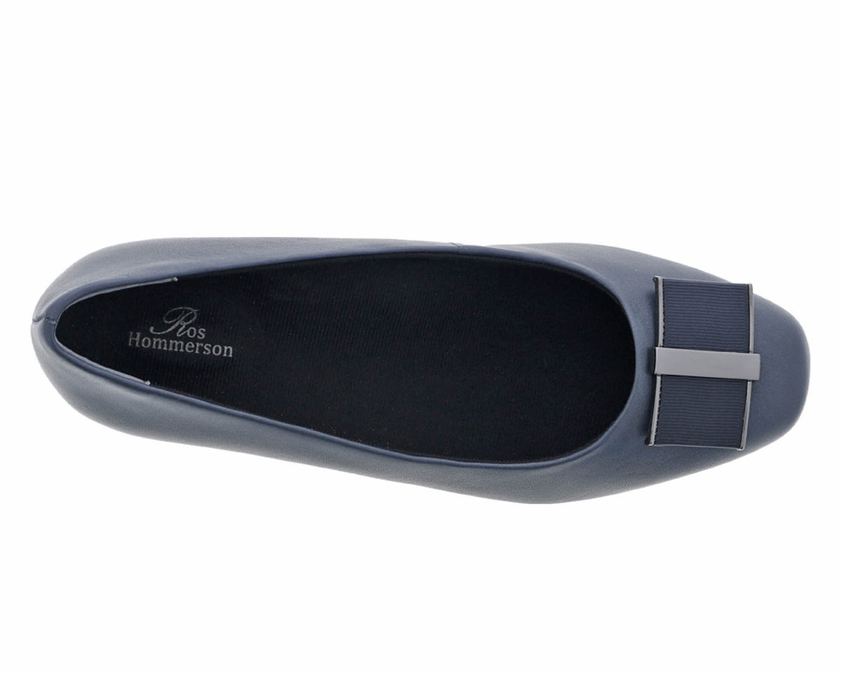 #Color_Navy Leather